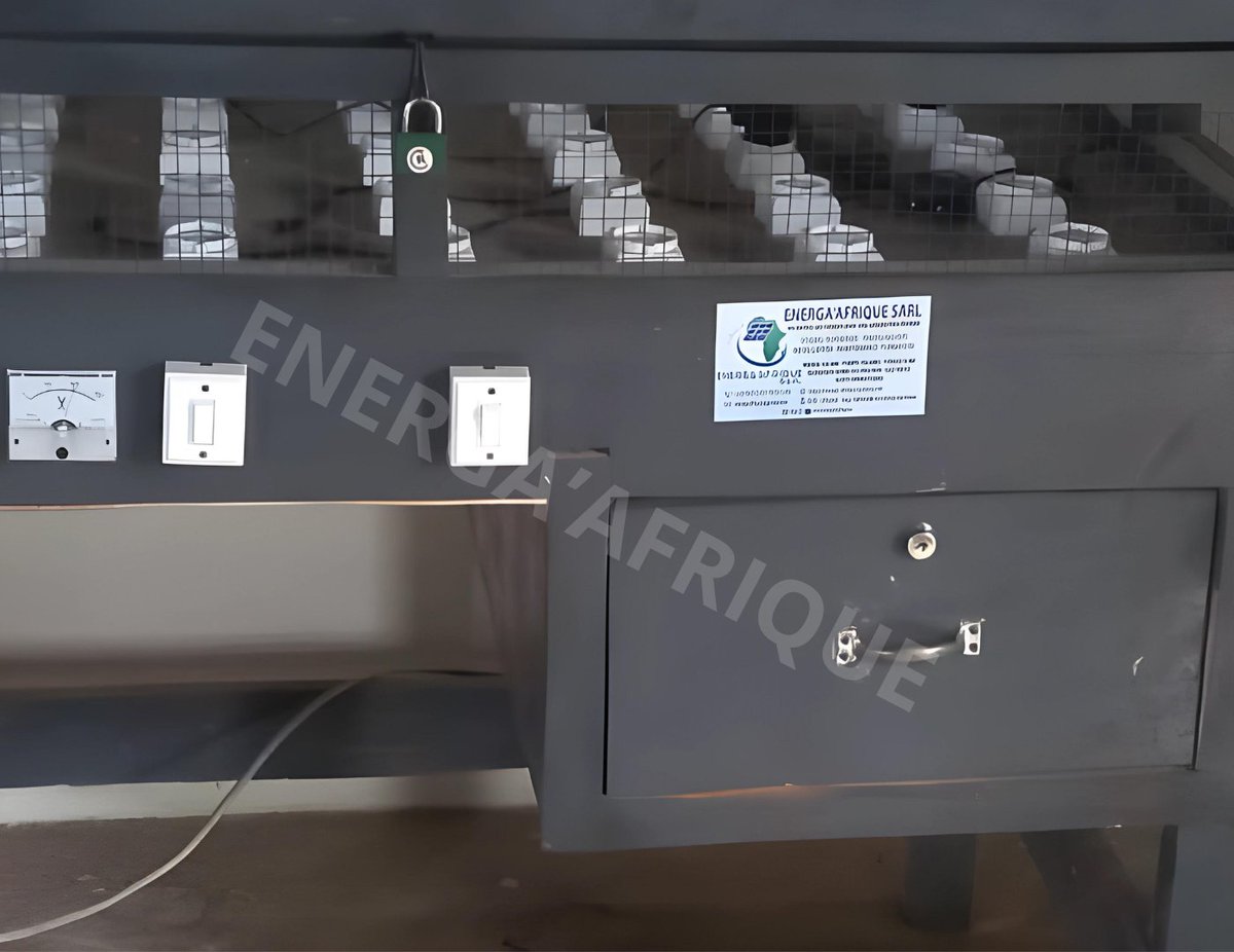 Révolution de la communauté d'Afito avec notre plateforme solaire multifonctionnelle ! 🌞
📍 Projet #WACAResIP à Afito, financé par la #Banquemondiale.

#energaafriquesarl #EnergaAfrique #EnergieSolaire
#SolarPower #RuralElectrification #CommunityImpact