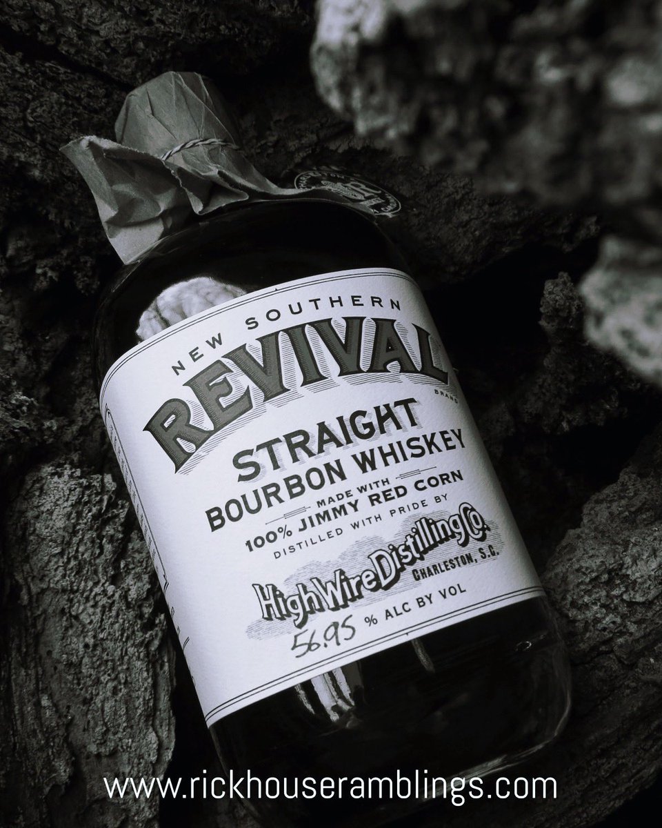#mondaymotivation #whiskeyreview #straightbourbon #whiskey #straightbourbonwhiskey #whiskeyreview #bourbonlife #bourbonlover

Review: rickhouseramblings.com/2023/01/11/rev…