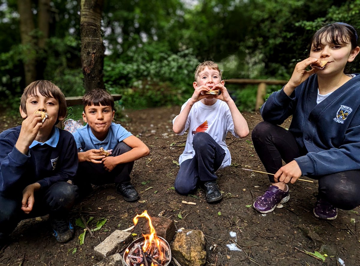 SchoolThorner's tweet photo. The children are loving our new afterschool club with the amazing
@GoWildOutdoors
🍃📷 🥾 https://t.co/aQKbIQiTJ7