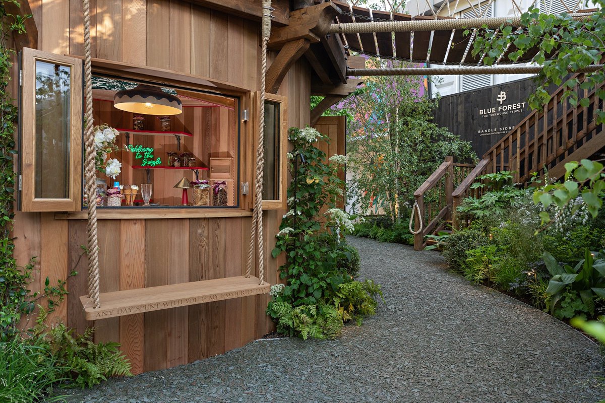 Great to see Palmer Timber represented at this year’s Chelsea Flower Show.
Our cladding and cedar shingles look stunning on these buildings.

#ChelseaFlowerShow
#CFS2024
#GardenDesign
#TheMalvernCollection
#BlueForest
#christaylofoto
#cedar
#cladding
#timberbuildings
#shingles