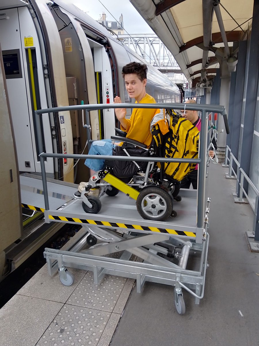 Elizabeth Starr tweet media