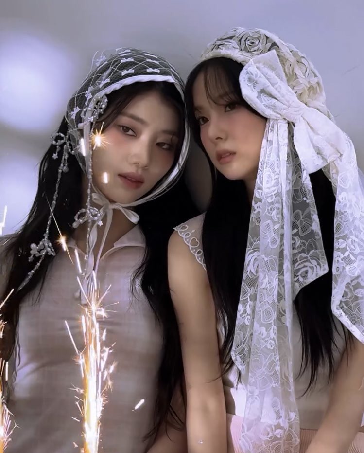 xiaojinzip's tweet photo. their visuals go crazy https://t.co/pAXSFa3G3j
