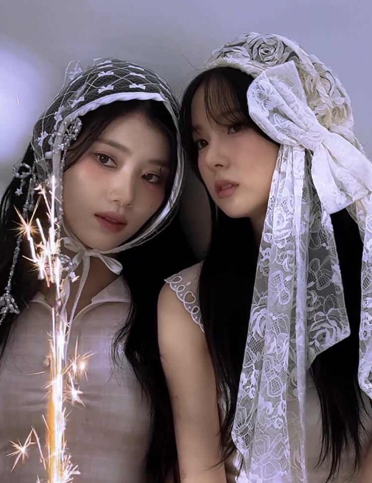xiaojinzip's tweet photo. their visuals go crazy https://t.co/pAXSFa3G3j