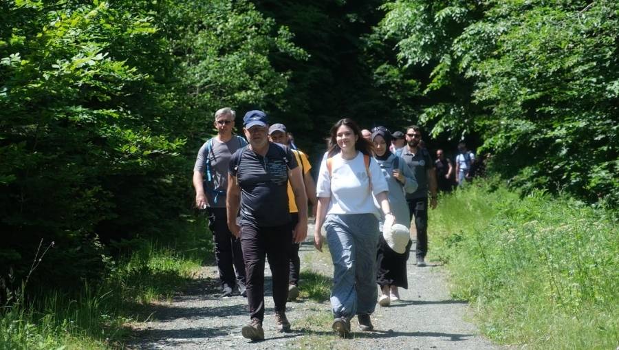 Tabiat aşıklarının son rotası Eskiyayla ve Göl Havzası oldu dlvr.it/T7mYwT