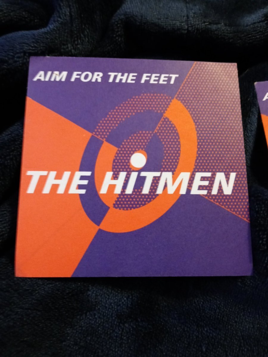 GeneGritzan's tweet photo. Just picked up some live photos &amp; stickers promoting the 1st album of British New Wave band The Hitmen. Anybody know who shot these? Or where?  #1980s #uk #punkrockhistory #photo #punks #rockmusic #british #records https://t.co/K2k4z46C6L