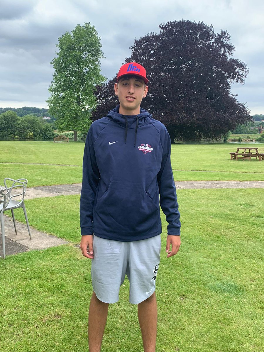 Martí Suárez del CBS Barcelona y 9 promesas del béisbol español en el European Development Tournament de la MLB en Londres del 3 al 9 de Junio con las más destacadas promesas del béisbol europeo. Coincide con la MLB London Series  este año New York Mets - Philadelphia Phillies