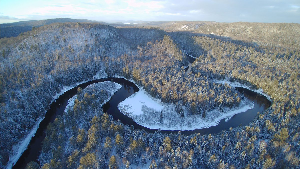 Communiqué | Transition énergétique ou militaire ? La subvention par l’armée américaine d’un projet de mine de graphite près de Montréal provoque la colère de la société civile

Avec <a href="/EauSecours1997/">Eau Secours</a> <a href="/MiningWatch/">MiningWatch Canada</a>, les Artistes pour la paix, Coalition QLAIM

#polqc #polcan #DoD