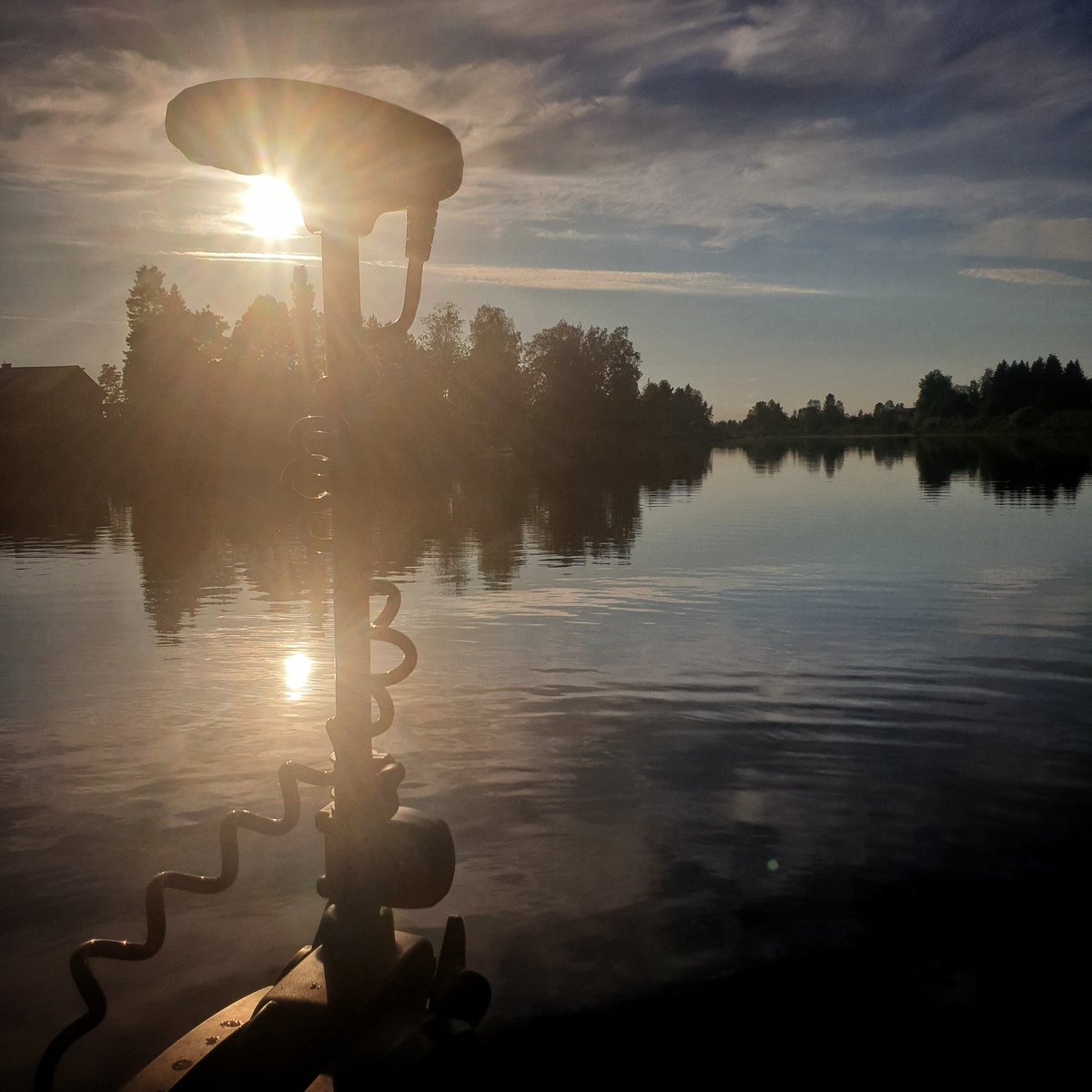 Hauen jerkkailua joella. Pieniä olivat luupäät
#kalastus #hauki