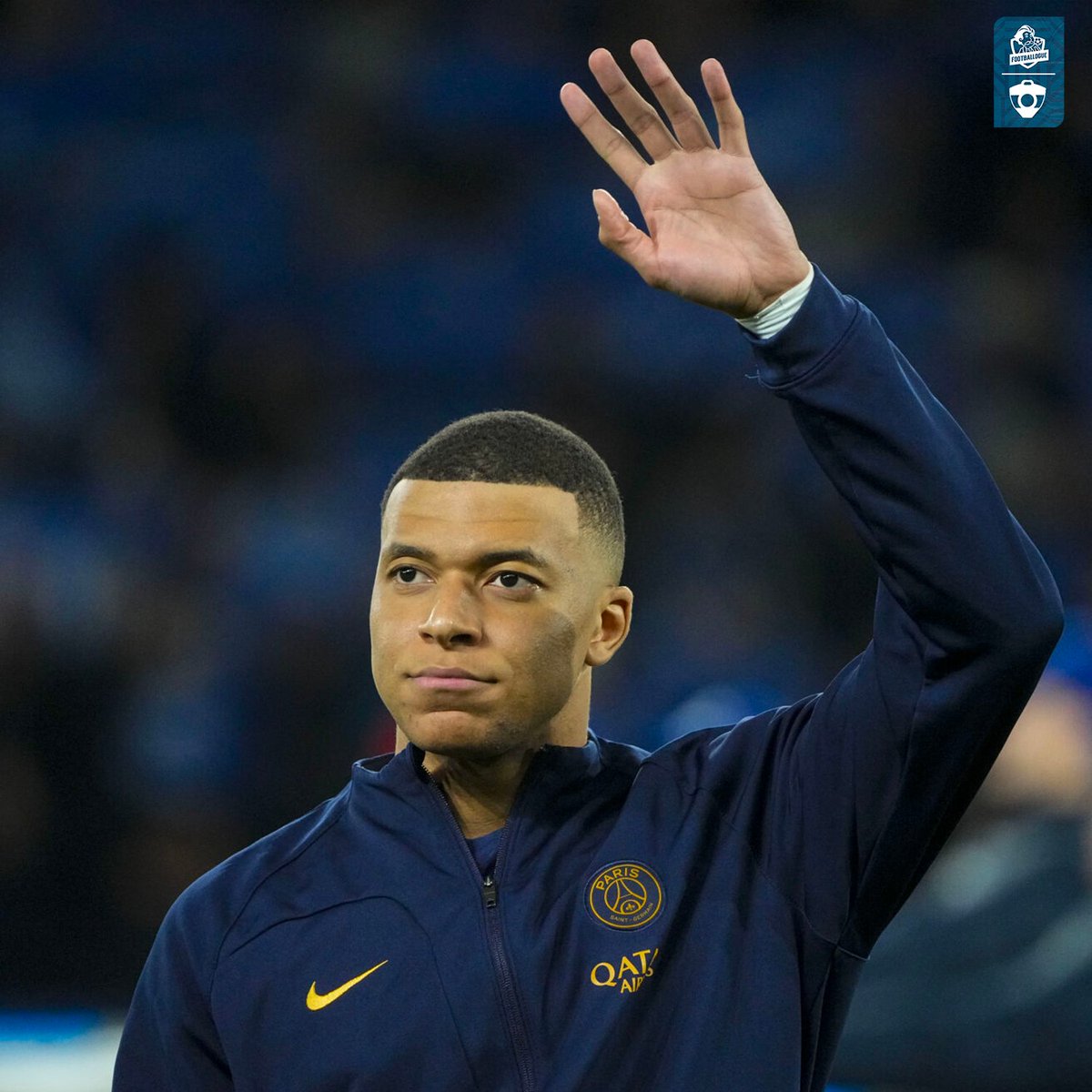 Footballogue's tweet photo. Être supporter du Real Madrid, c'est une folie 😭

Samedi : le Real gagne sa 15e LDC ⭐️
Dimanche : fête à la fontaine Cibeles pour le titre 🕺
Lundi : annonce l'arrivée de Kylian Mbappé au club ✍️ https://t.co/LrdDxFsPlG