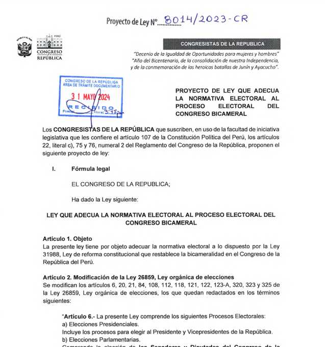 whuacasi's tweet photo. #ÚLTIMO | El 31 de mayo, APP de Acuña y Fuerza Popular de Keiko presentaron el proyecto 8014, y para este martes Martha Moyano ya tiene el predictamen (sin debate, sin opiniones técnicas).

La trampa está en el 21.4. Tendremos más otorongos en el 2026:

158 diputados
79 senadores https://t.co/bRnhWJTCBy