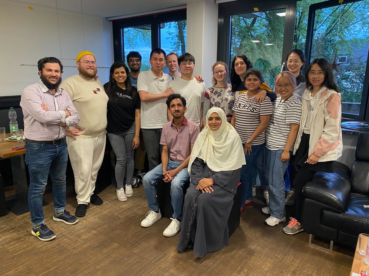 neumann_lab's tweet image. It has been a busy time lately – we celebrated Aamir’s marriage and met his wife, welcomed our new technician Daniel to the team, and the group demonstrated their athletic prowess in the Mülheim company run. Also lots of chemistry of course :-)