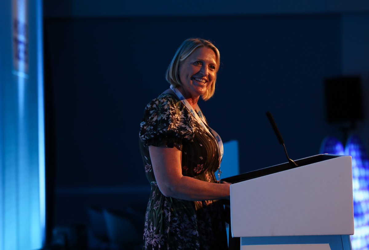 Nancy Kinder 💙 tweet media