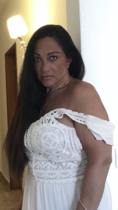 Out on the town again 😈😈😈 https://t.co/2EgK4hWlJc