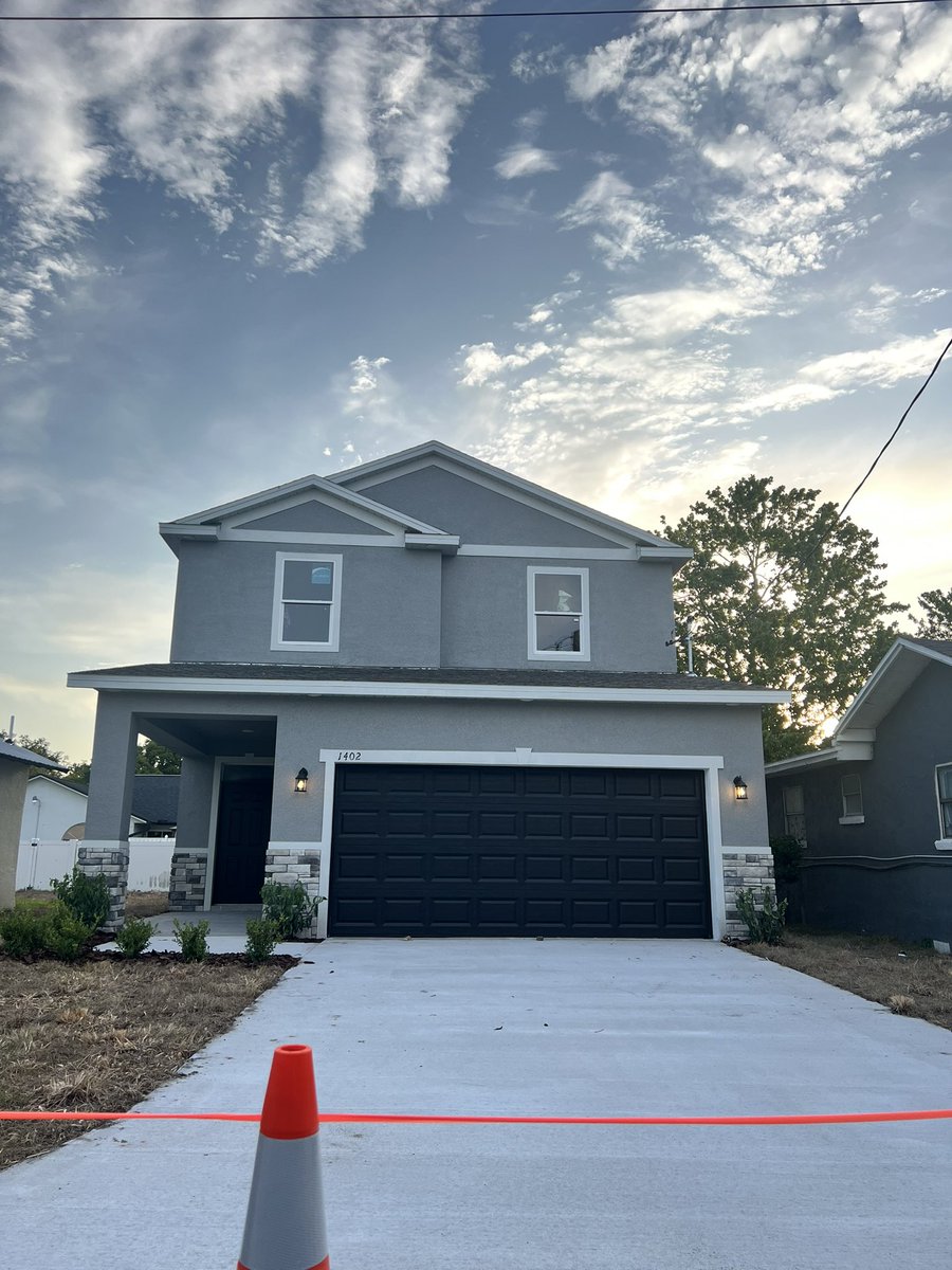 thedonperk6's tweet photo. 2nd quarter of the year just finished up 2 brand new homes; 2 more comin’ soon still under construction.. 
GenWealth Building &amp; Development 🫡✅ #newconstruction #realestate https://t.co/jg7cmKI1Dm
