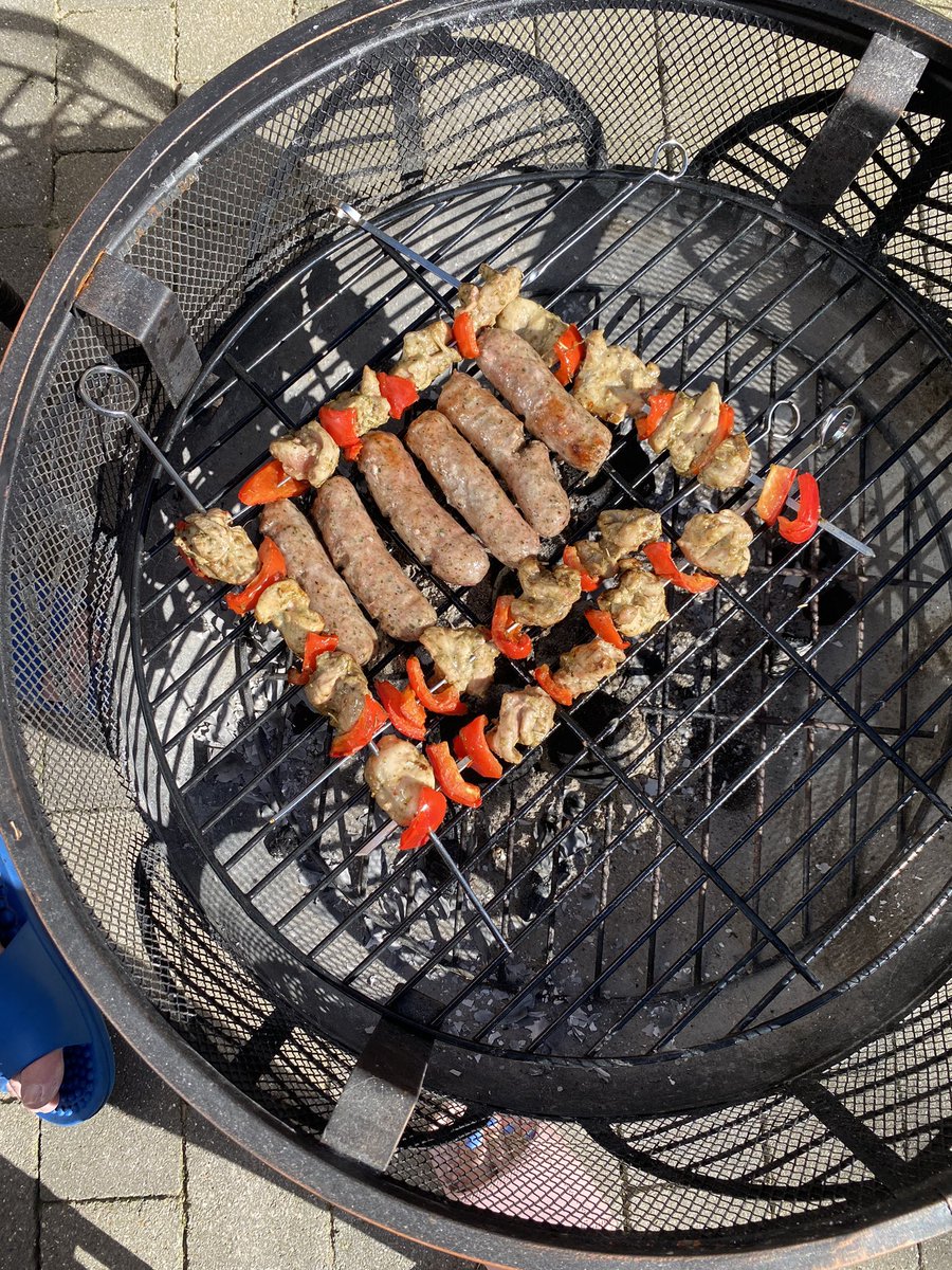 Anna Finn tweet media