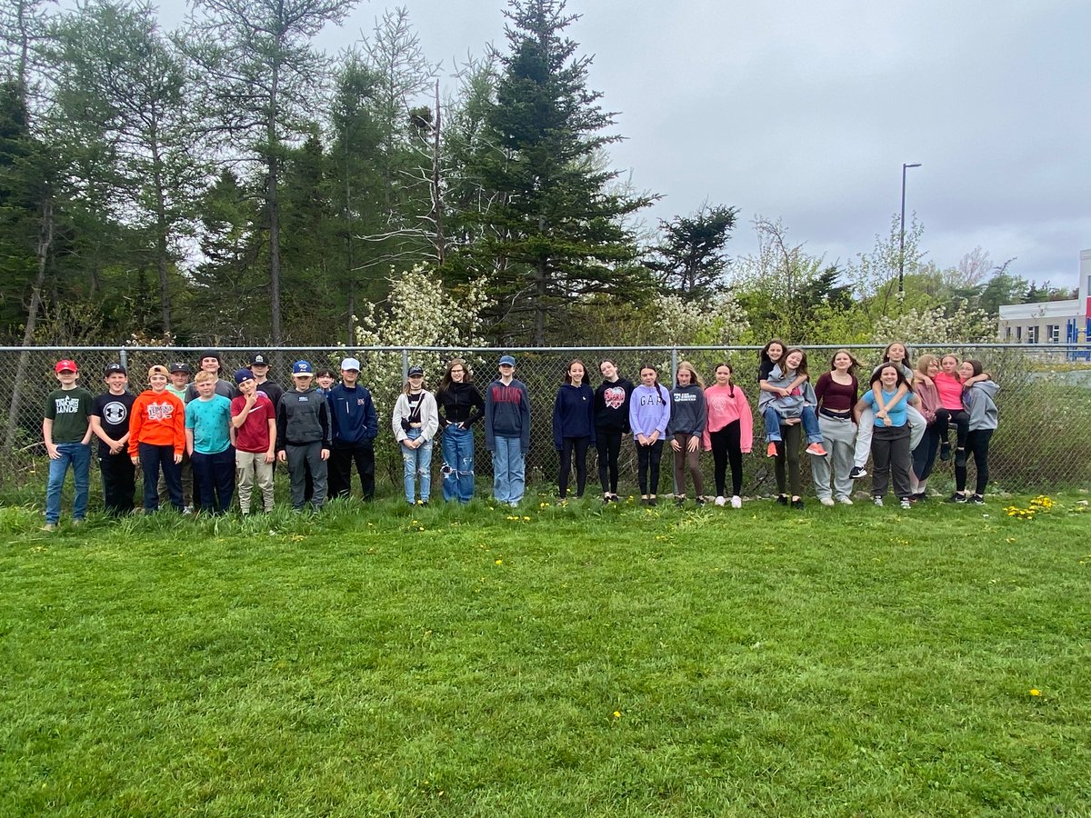 The whole crew was here today - a rare occurrence! <a href="/AdmiralsAcad_NL/">Admiral’s Academy Navigators 🏳️‍🌈</a>