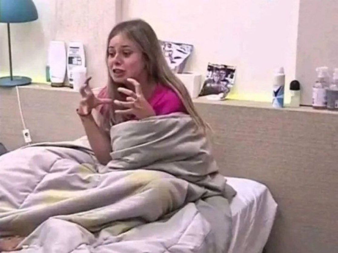 QUIERO TENER MAS ROPAAA