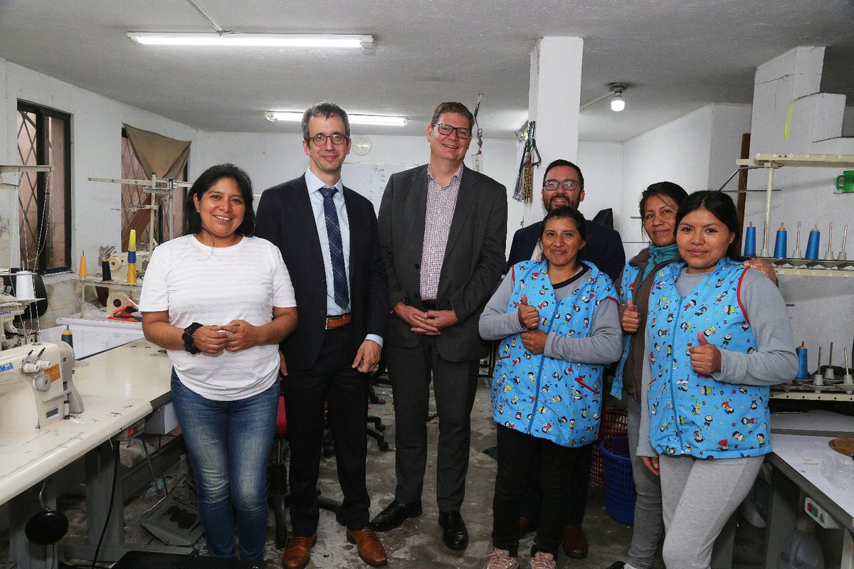 BorisWeber's tweet photo. Visitamos a Ximena, beneficiaria del crédito de #SegundoPiso de @CFN_Ecuador con el apoyo de @BancoMundialLAC. Nos alegra ver cómo los emprendimientos liderados por #Mujeres crecen, mejoran la calidad de vida de sus familias y apoyan a más mujeres en su comunidad. https://t.co/cno5GDQEj4