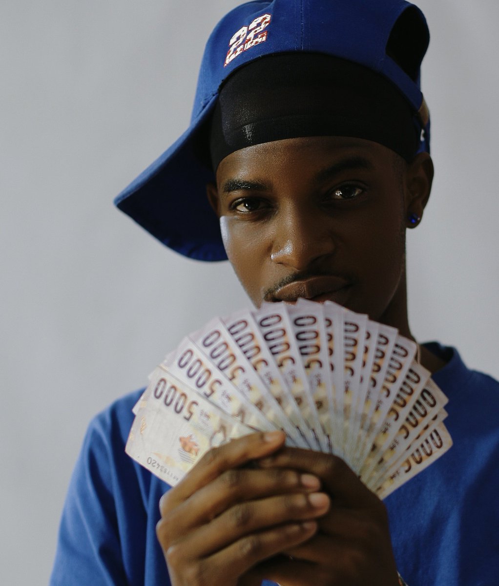 GraytalksMWrap's tweet photo. 🚨NEW MUSIC OTW

👤TROY MOB

💿Paper(Produced By Blxck Fyxh
Mixed &amp; Mastered By Gun House)

📆7th June!

Pre Save Now: https://t.co/SEUFqODEKI https://t.co/qdzYlUm6Ej