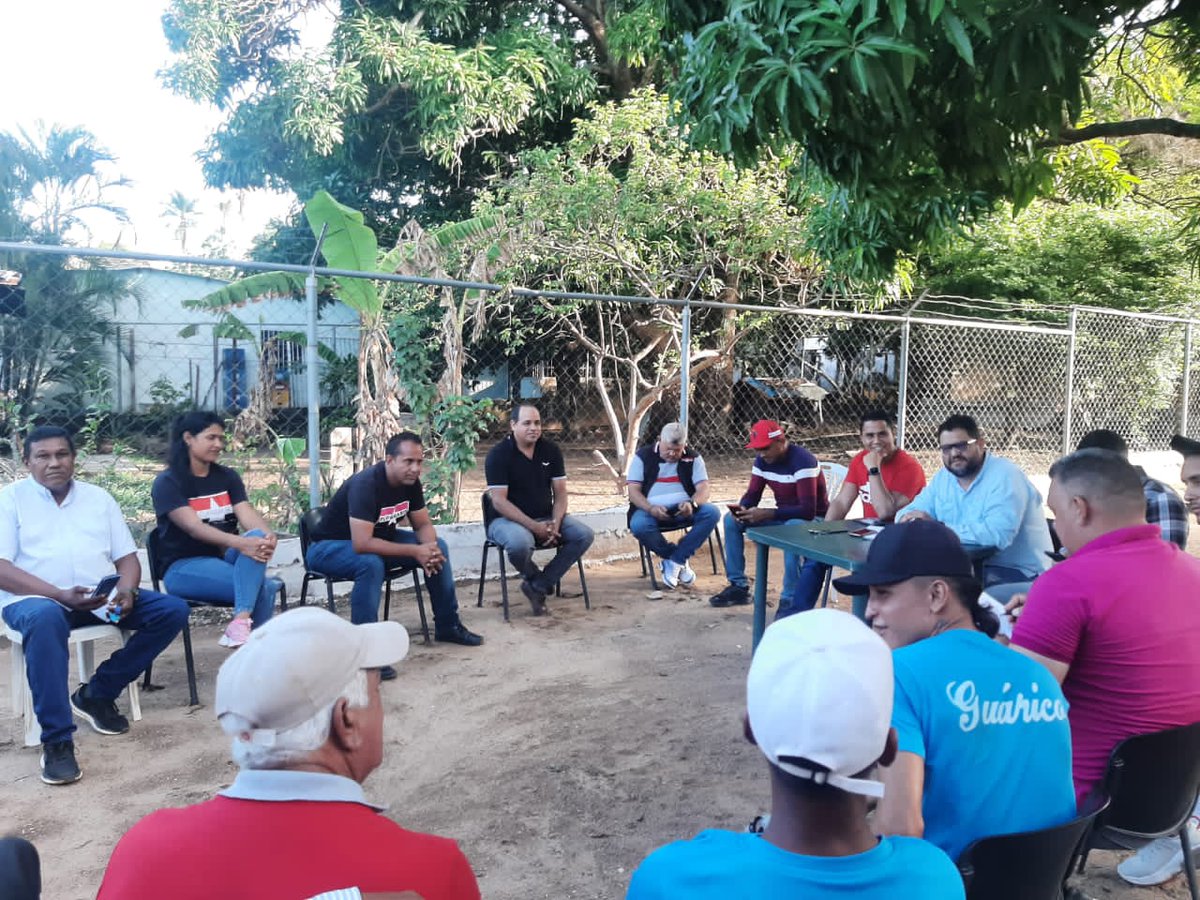 Alianza Perfecta 🔴⚫🇻🇪!!

El <a href="/GPPSB/">GPPSB</a> Guariqueño en alianza perfecta, viene sosteniendo encuentros y desarrollando estrategias para trabajar en equipo con el objetivo garantizar la victoria de este 28 de Julio de <a href="/NicolasMaduro/">Nicolás Maduro</a>.

#SancionesCero
@NicoLike2024
<a href="/TupamaroMRT_/">Movimiento Revolucionario TUPAMARO Vzla.</a>