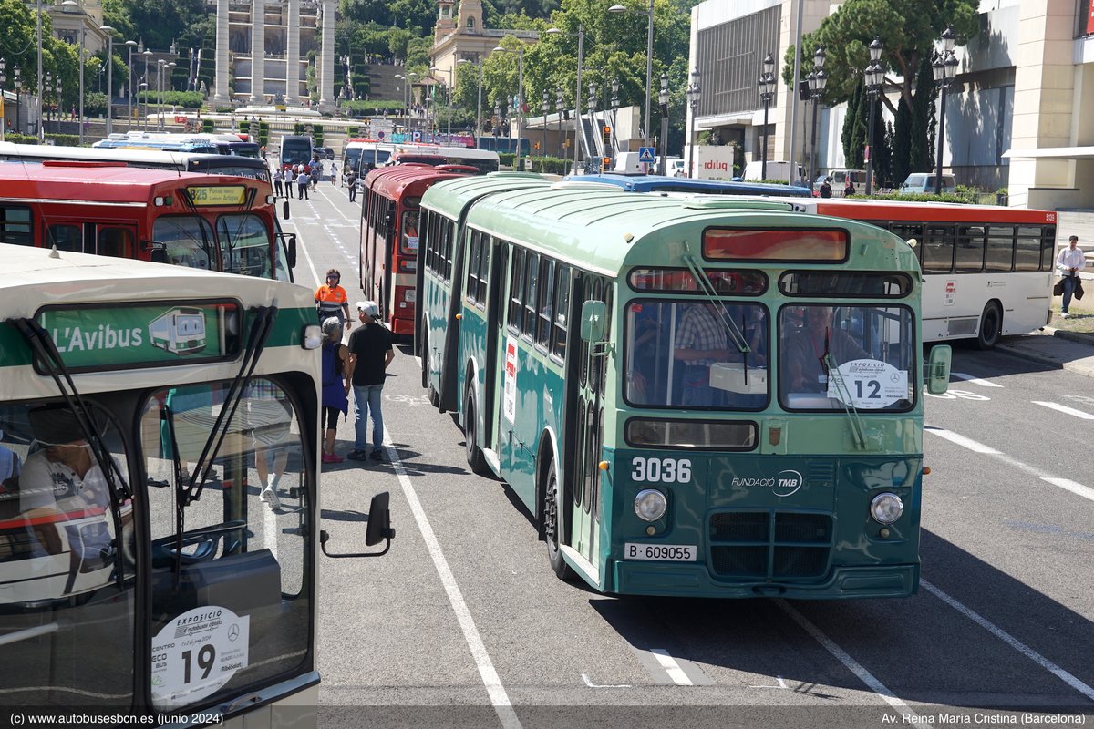 AutobusesBCN's tweet photo. Gracias a todos los que han hecho posible otra Exposición de Autobuses Clásicos @busclassicbcn , la 13a, pero ya pensando en la 14@ y otras más @TMB_Barcelona @tussccl @sagalesbus #Arca #Acema https://t.co/3dpng6Hffo