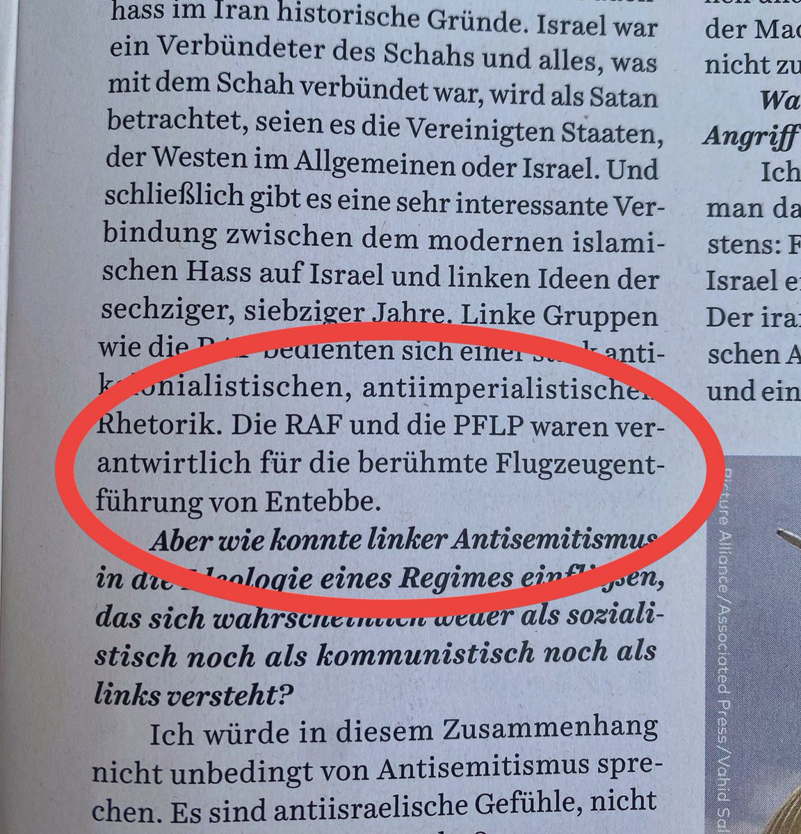 RAF Historie (@raf_historie) on Twitter photo Falls Ihr Euch bei der Lektüre der aktuellen »konkret« wundert: Menahem Merhavy sagt im Interview auf Seite 41, die RAF sei an der Flugzeugentführung nach Entebbe beteiligt gewesen. Das stimmt natürlich nicht, das waren die (Internationalen) Revolutionären Zellen. <a href="/RobertWolff91/">Robert Wolff</a> Falls Ihr Euch bei der Lektüre der aktuellen »konkret« wundert: Menahem Merhavy sagt im Interview auf Seite 41, die RAF sei an der Flugzeugentführung nach Entebbe beteiligt gewesen. Das stimmt natürlich nicht, das waren die (Internationalen) Revolutionären Zellen. <a href="/RobertWolff91/">Robert Wolff</a>