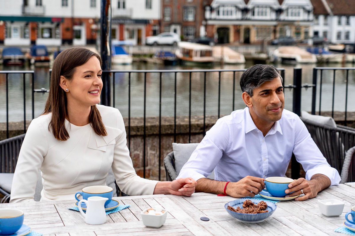 BaldScape's tweet photo. @LucyDemery meets with PM @RishiSunak today on his a visit to Henley on Thames https://t.co/XqW00OQcuo