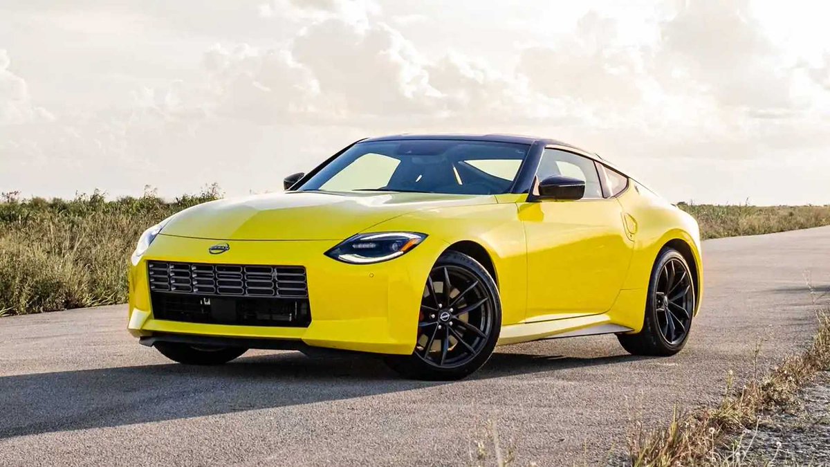 Maddam_Lotus's tweet photo. @WhatZenZ14 @Femalegirl7 How about a new z? https://t.co/xHhIstHlnS