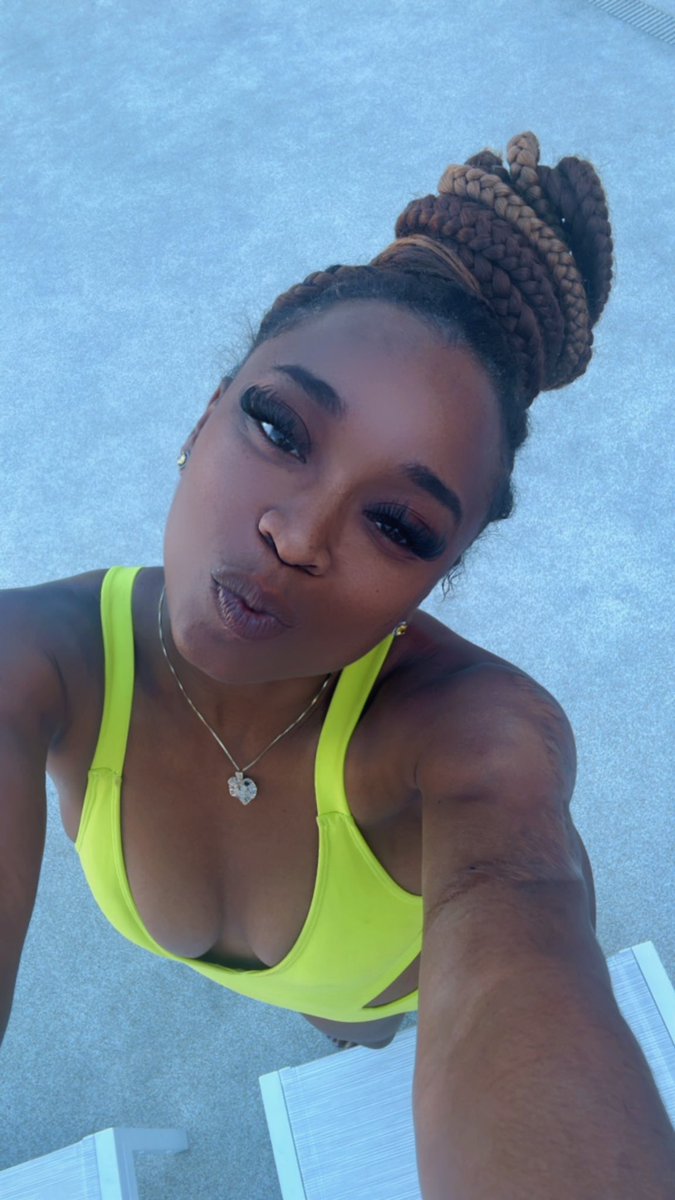 💋iamCarolyneScott (@carolynescott) on Twitter photo 