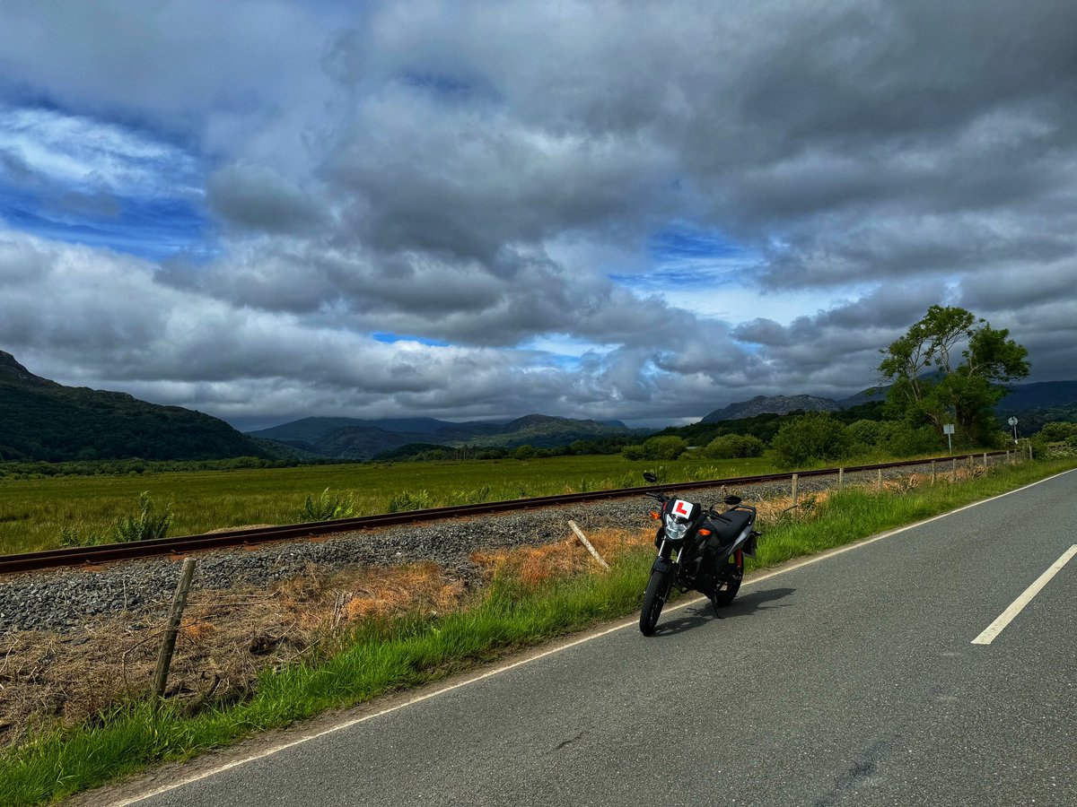 Totally hoping that one day I can go for a spin with <a href="/TomFletcher/">Tom Fletcher</a>