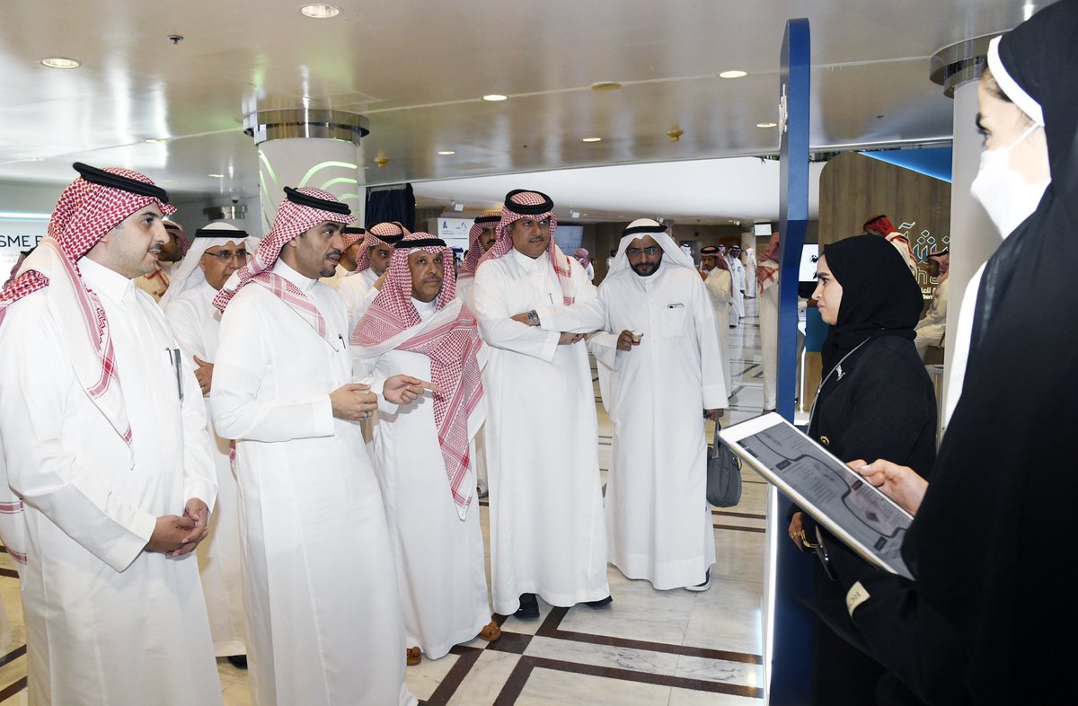 AsharqiaChamber's tweet photo. برعاية كريمة من صاحب السمو الملكي الأمير سعود بن نايف بن عبدالعزيز أمير المنطقة الشرقية افتتح رئيس مجلس ادارة
#غرفة_الشرقية بدر بن سليمان الرزيزاء اليوم الاثنين 
 #معرض_التطبيقات_الالكترونية 2024 بحضور عدد من أعضاء مجلس الادارة ومسؤولي الجهات التمويلية وذلك بمقر الغرفة الرئيس https://t.co/x8lhALU5WG