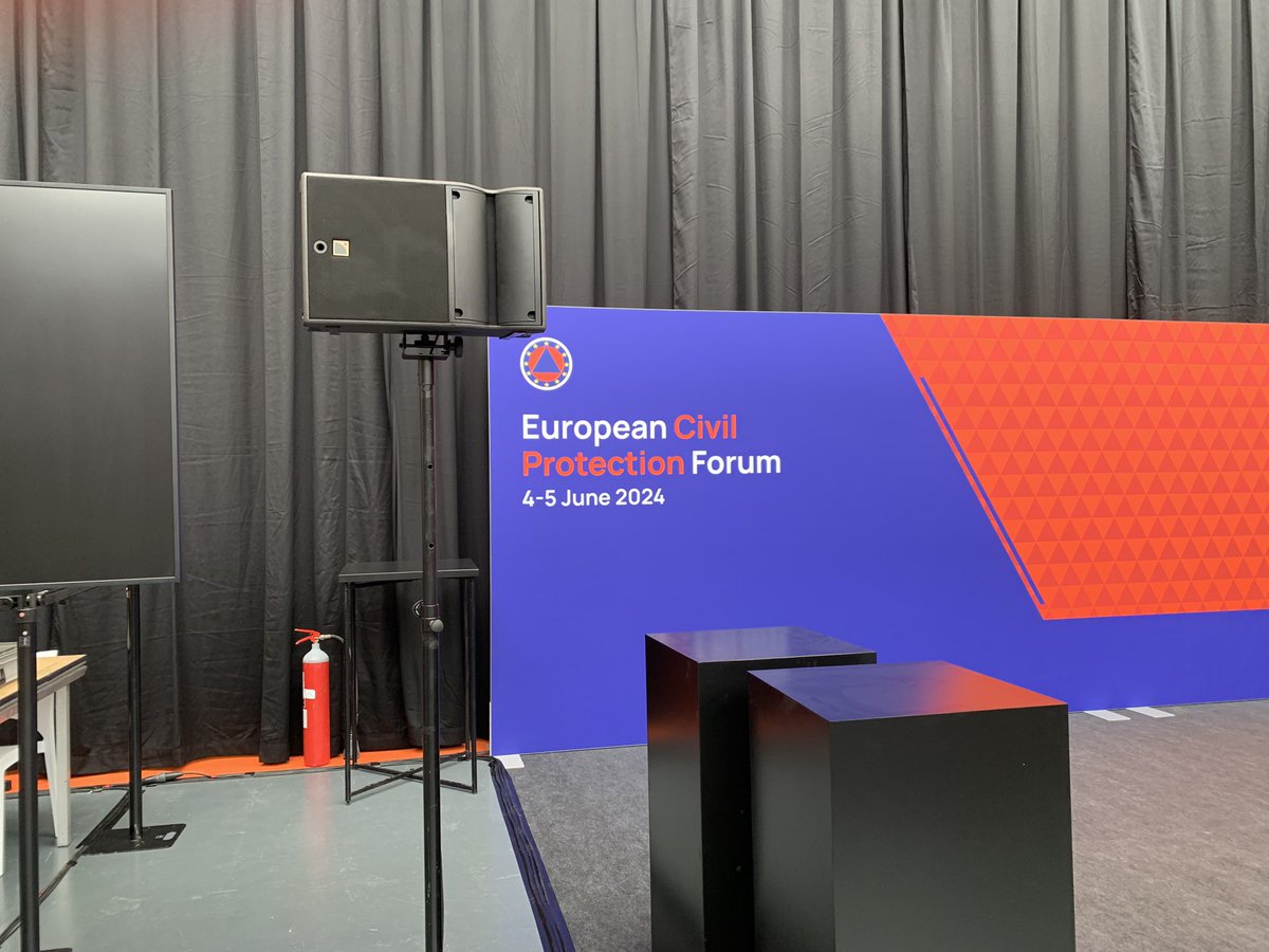 Cl_Berchtold's tweet photo. @firelogue sneak peak from the  CP Forum 2024 @eu_echo. Looking forward to the next two days with exchanges ar the booth, session on wildfire risk awareness (4th at 14:15) and workshop on integrated #WFRM (4th at 16:15)
#EUFireProjectsUnited @EUScienceInnov https://t.co/E1bwpfYXOD
