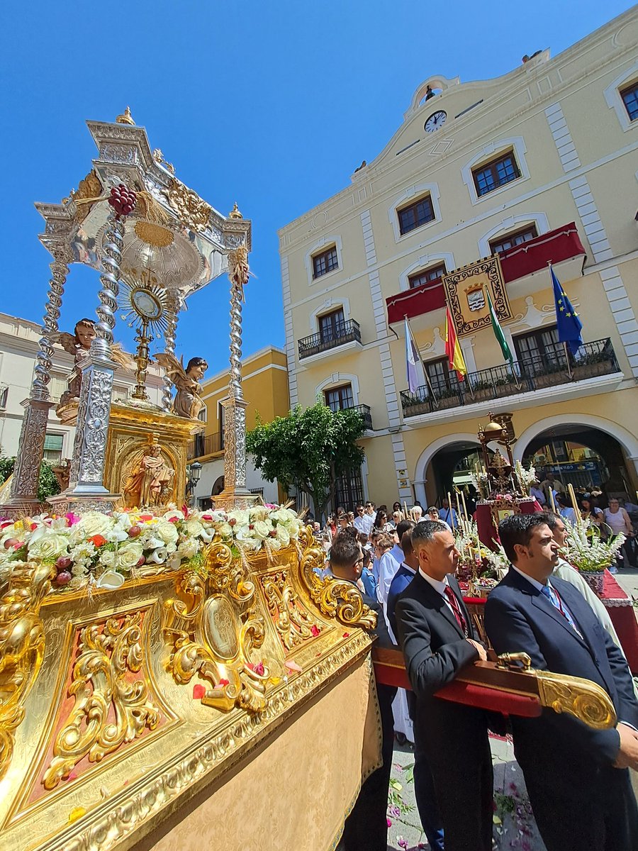 Corpus Christi, Almuñécar 2024:
whatsapp.com/channel/0029Va…