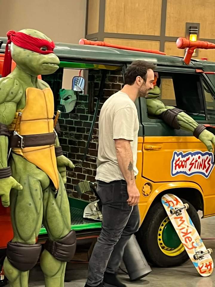 ChereNatalija's tweet photo. photographer Charlie Cox what will be the Teenage Mutant Ninja Turtles movie???   Charlie cool photo 😎
#CharlieCox #Daredevil #TeenageMutantNinjaTurtles https://t.co/TxH8WzBdv8
