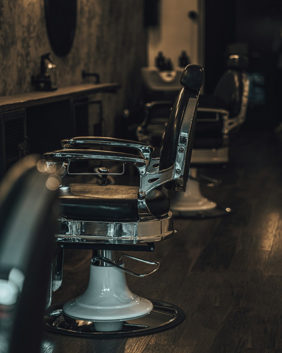 barberfinderio's tweet image. Find Your Perfect Cut: Top Barber Services in Your Area
barberfinder.io/find-your-perf…

#BarberServices #TopBarbers #PerfectCut #Grooming #ClassicHaircuts #ModernStyles #BeardGrooming