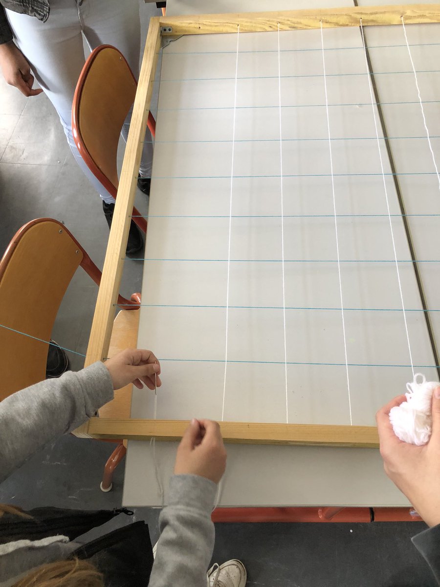 Maths Céline (@mathsceline) on Twitter photo Pour faciliter la conceptualisation des aires 💪🏻et se représenter 1 mètre carré 🟦 #maths <a href="/maths_ot/">Mathématiques dans l'academie d’Orléans-Tours</a> Pour faciliter la conceptualisation des aires 💪🏻et se représenter 1 mètre carré 🟦 #maths <a href="/maths_ot/">Mathématiques dans l'academie d’Orléans-Tours</a>