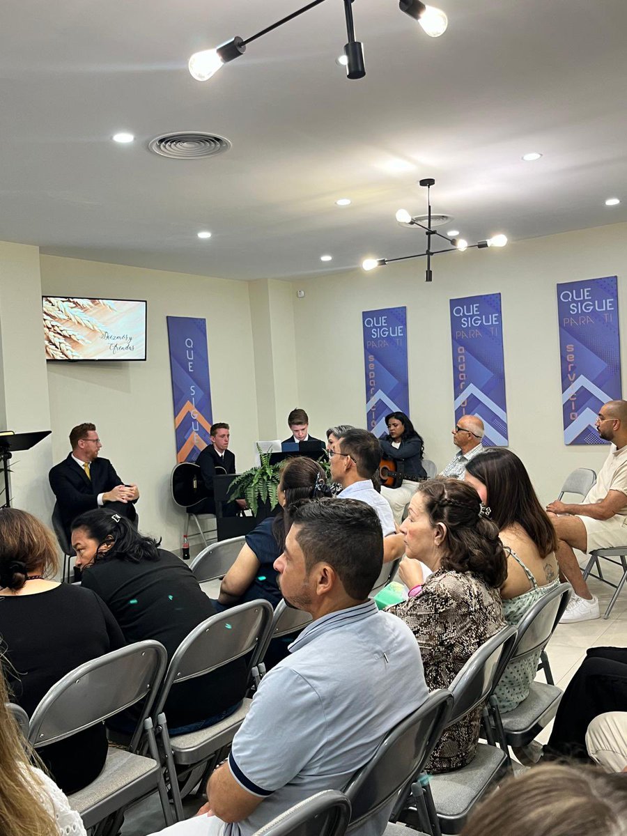 MarkieBullock's tweet photo. We had 4 people accept Christ as their Savior at our 5th anniversary yesterday! https://t.co/nRjyfhRpTp
