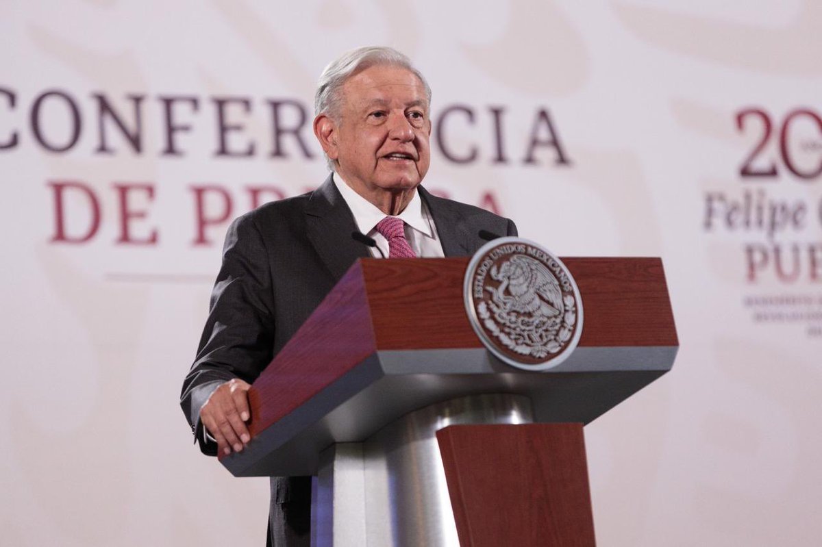 rosaicela_'s tweet photo. En la #ConferenciaMañanera, encabezada por el Presidente @lopezobrador_, el #GabineteDeSeguridad informó que la jornada de ayer transcurrió de manera pacífica, lo que permitió que millones de mexicanas y mexicanos salieran a votar de manera libre y secreta. 🇲🇽🗳️ https://t.co/vwmGz0CSqc