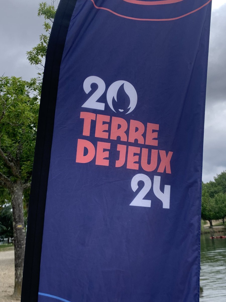 « 2024 Terre de jeux »Aujourd’hui, les élèves toulousains s’adonnent aux joies des sports nautiques lors des Régates  au lac de la Ramée. 🚣🚣‍♂️🚣‍♀️#JO2024 <a href="/actoulouse/">Académie de Toulouse</a> <a href="/DSDEN31/">DSDEN 31</a> <a href="/MostafaFourar/">Mostafa Fourar</a> <a href="/leclercarno/">Arnaud Leclerc</a> <a href="/EskenaziSand/">Eskenazi Sandrine</a> <a href="/FAURIEHERBERT/">A.FAURIE-HERBERT</a>