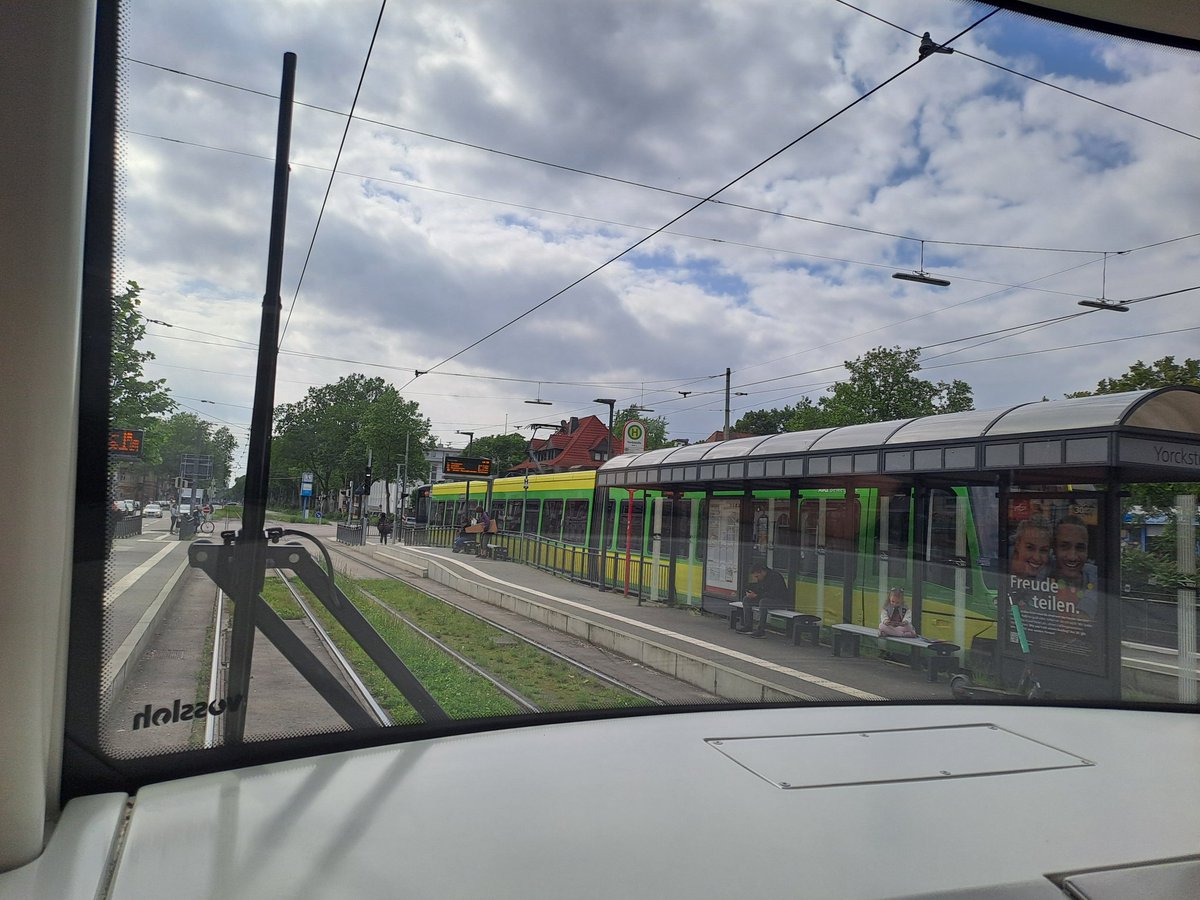 Grüner 915er Liebhaberin tweet media