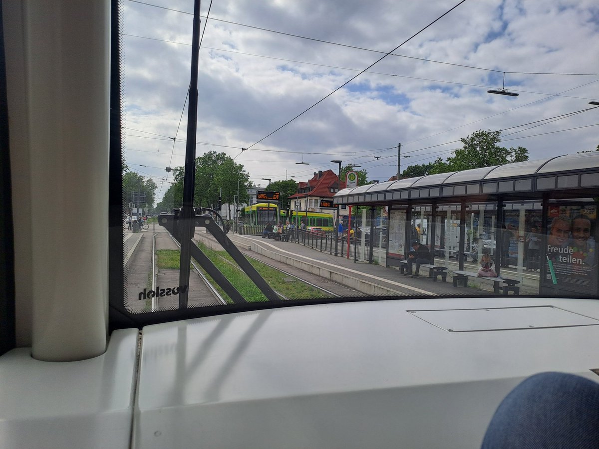 Grüner 915er Liebhaberin tweet media