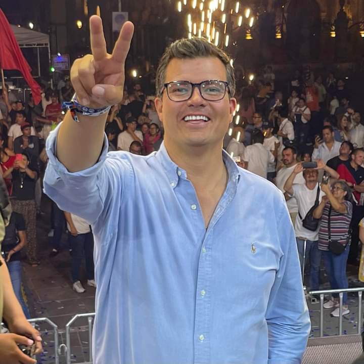 MartinOrozcoAgs's tweet photo. Muchas felicidades para todos los candidatos de @AccionNacional, en especial a @LeoMontanezC, futuro alcalde de nuestra ciudad capital y @HjMontero, próximo diputado del #DistritoV.
Sin duda, un importante triunfo que llena de esperanza y compromiso por seguir siendo mejores.
¡Ganó #Aguascalientes! 💙🇲🇽