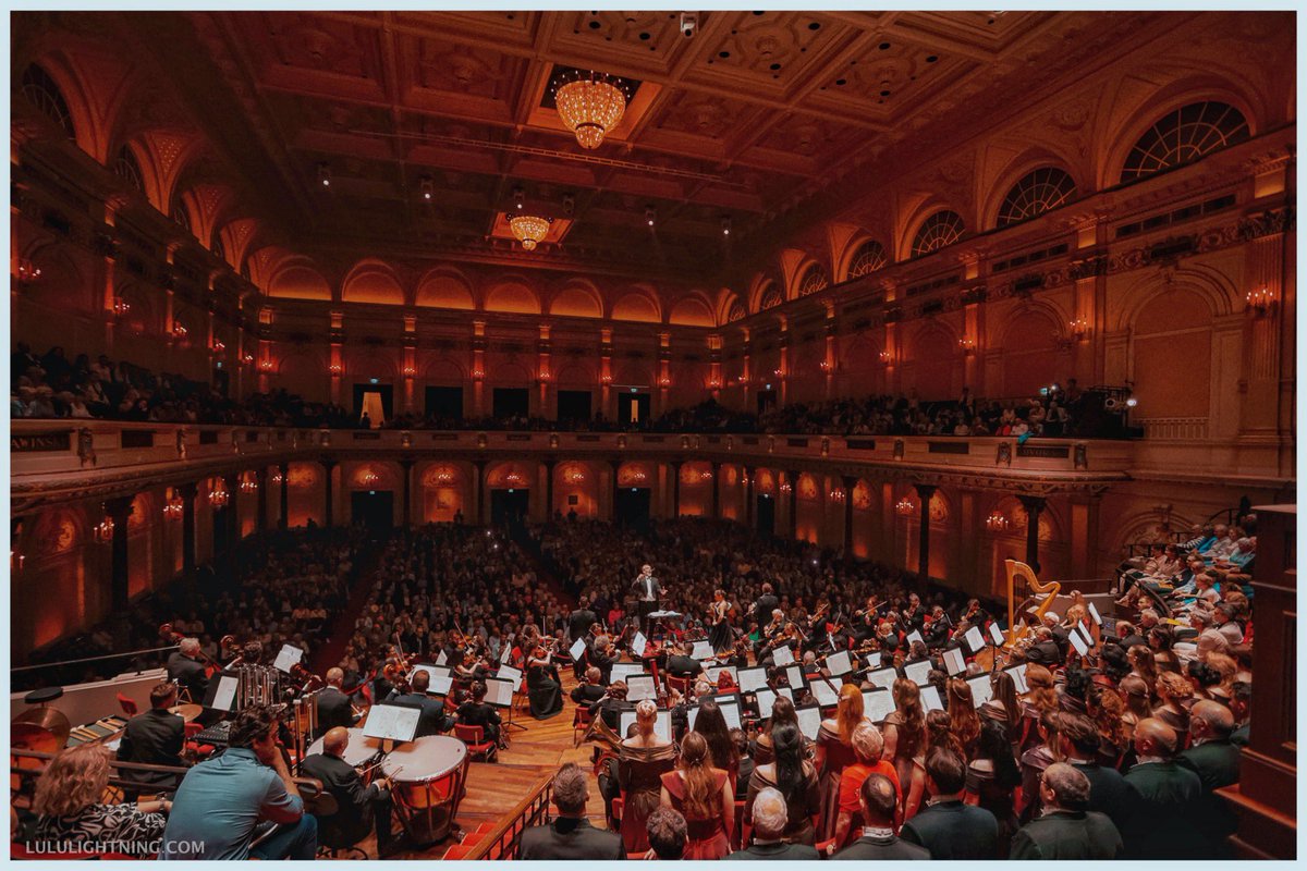 ViolinnaNet's tweet photo. Few photos by @Lululightning from our performance at the @Concertgebouw #Amsterdam #OperaGala2024 with Romanian Orchestra and National Opera Timisoara 🎻❤️💐🤗 happy I could join with my 🎻❤️🤗 https://t.co/TkVKrEqKFB 🎻#amsterdamviolinist #violinnaviolinist https://t.co/PeWup4weWg