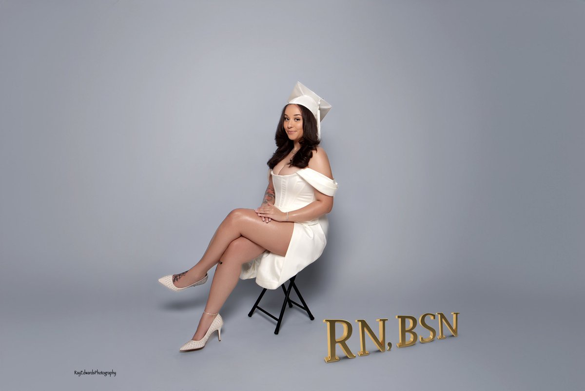 nnninamarie's tweet photo. educated &amp; blessed 🫶🏼 #RegisteredNurse https://t.co/OxtE16jIyU