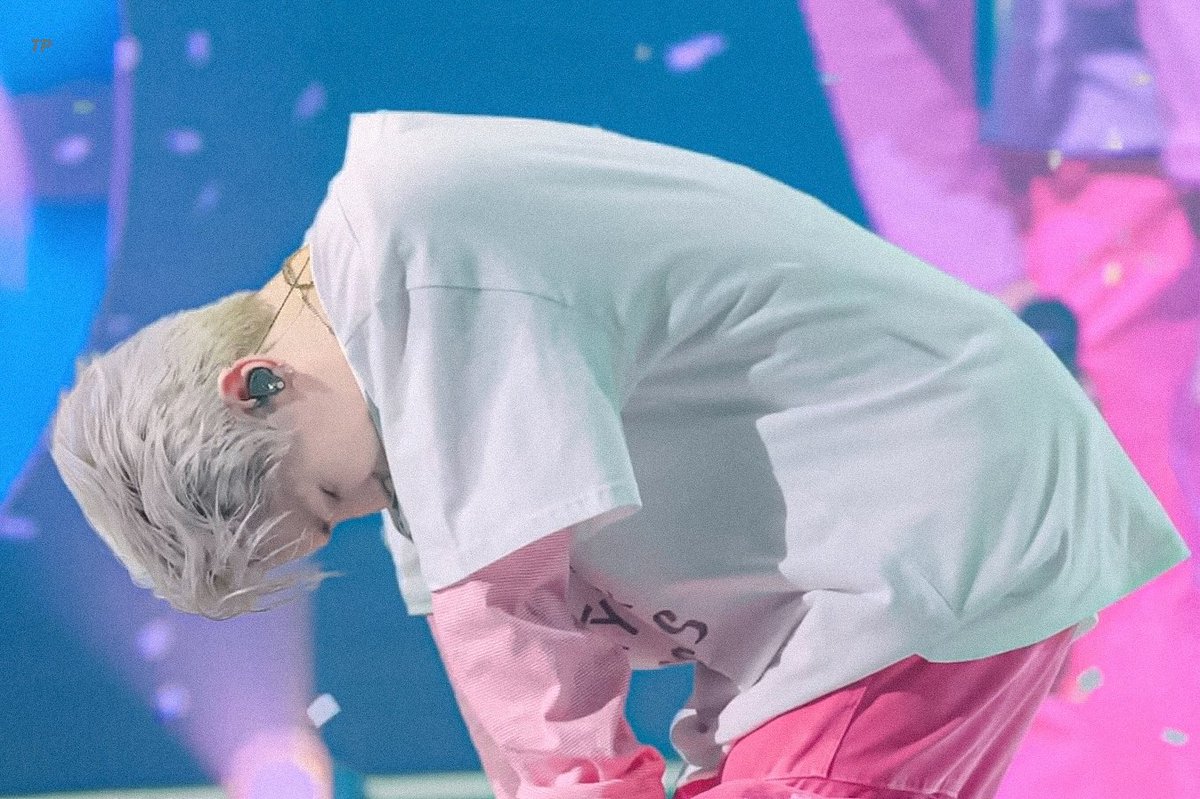 𝘊𝘰𝘯𝘤𝘦𝘳𝘵 𝘋-𝘋𝘢𝘺 𝘉𝘦𝘩𝘪𝘯𝘥
𝘌𝘱 3 | 𝙏𝙔 𝙏𝙍𝘼𝘾𝙆 𝙇𝙊𝙂

#태용 #TAEYONG #テヨン