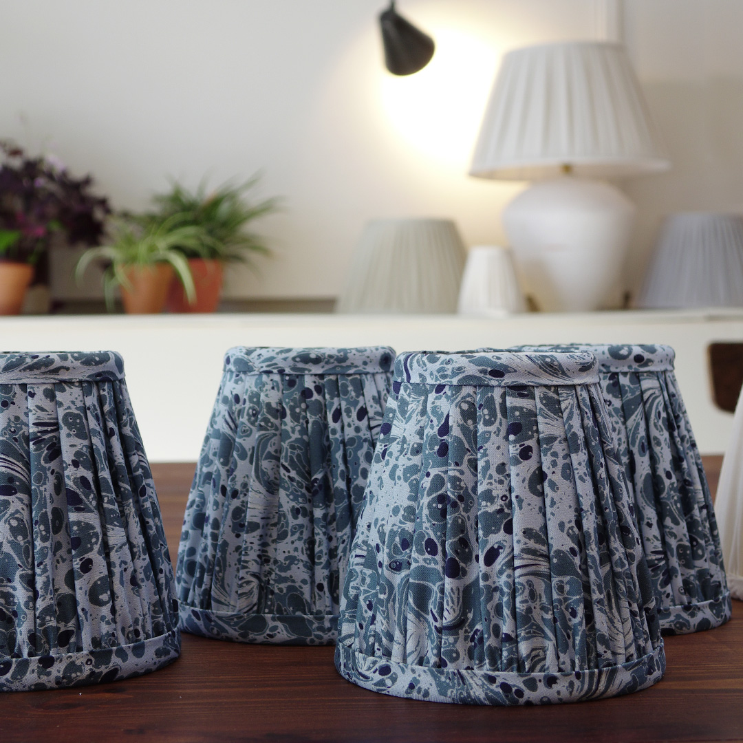 Our exclusive marbled fabric design is available in a range of carefully selected colour combinations, the Sapphire colourway is particularly popular and can be made into any pleated or card-lined shade on our website.
#marbledfabric #marbledart #marblelampshades