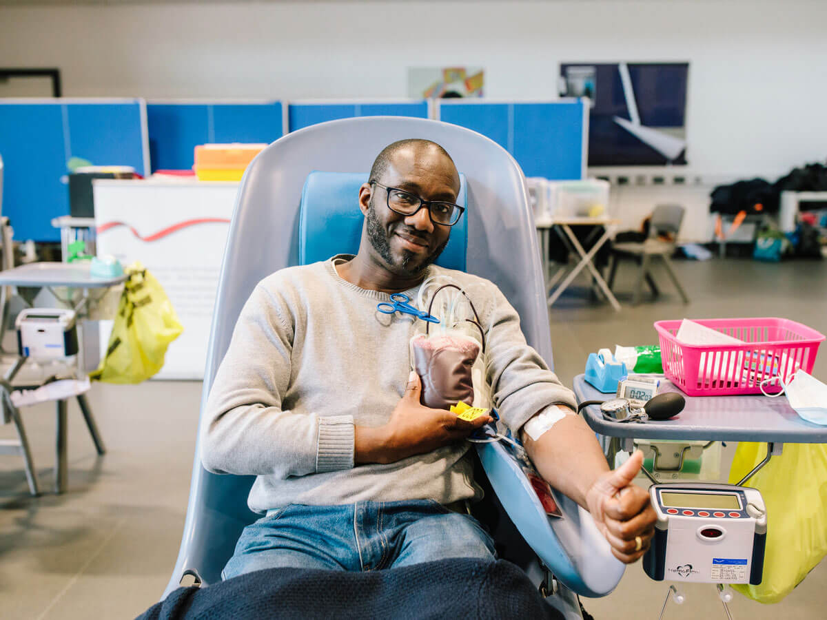 The NHS are looking for blood donors to donate at @westfieldlondon shopping centre. More blood donors are needed in Shepherds Bush! Call 0300 123 23 23 to make an appointment, or find info on how to donate here: lbhf.gov.uk/news/2024/06/b…