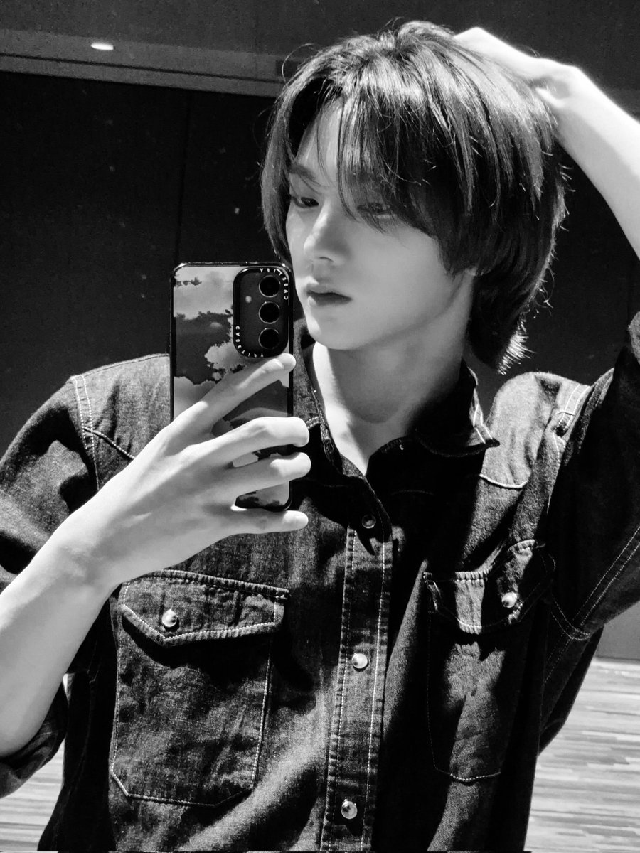 boynextdoortwt's tweet photo. #SUNGHO weverse update

#BOYNEXTDOOR https://t.co/ZDp7jE7lg8