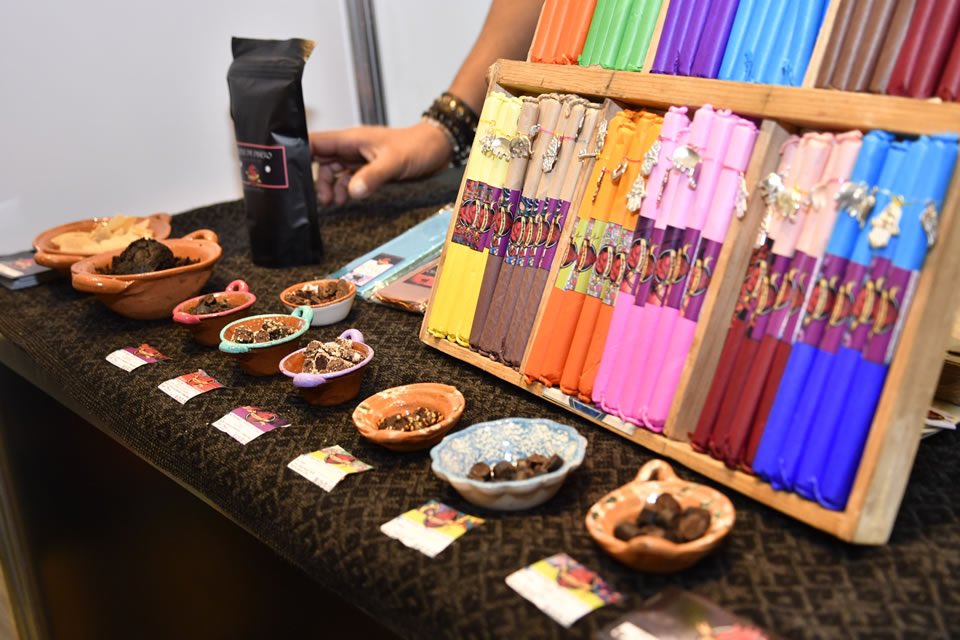 Salón Chocolate y Cacao es la exposición dedicada a promover la cultura del Chocolate, identidad y tendencias del mercado.

Encontrarás materias primas y tecnología de elaboración; conocerá las tendencias del mercado actual. Desde el cacao hasta su transformación en chocolate…