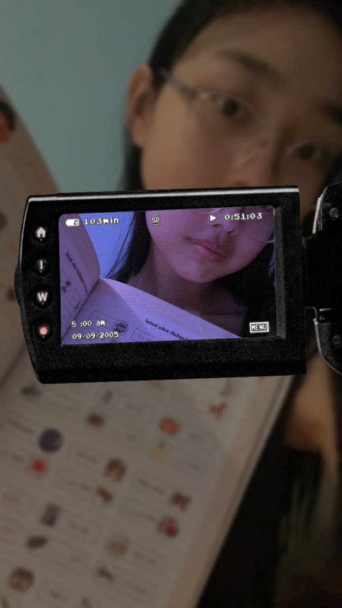 SNayla_JKT48's tweet photo. Berajar berajarrr 😉😉🥱🥱 https://t.co/a5dz2adU1X